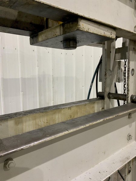 50 TON ENERPAC HYDRAULIC H FRAME PRESS: STOCK #80886