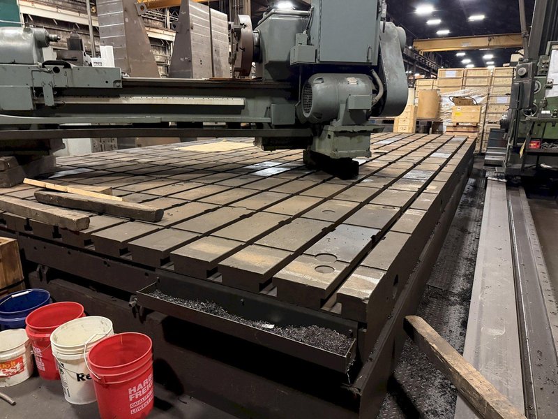 16' X 30' X 12" T-SLOTTED FLOOR PLATE. STOCK #0433326