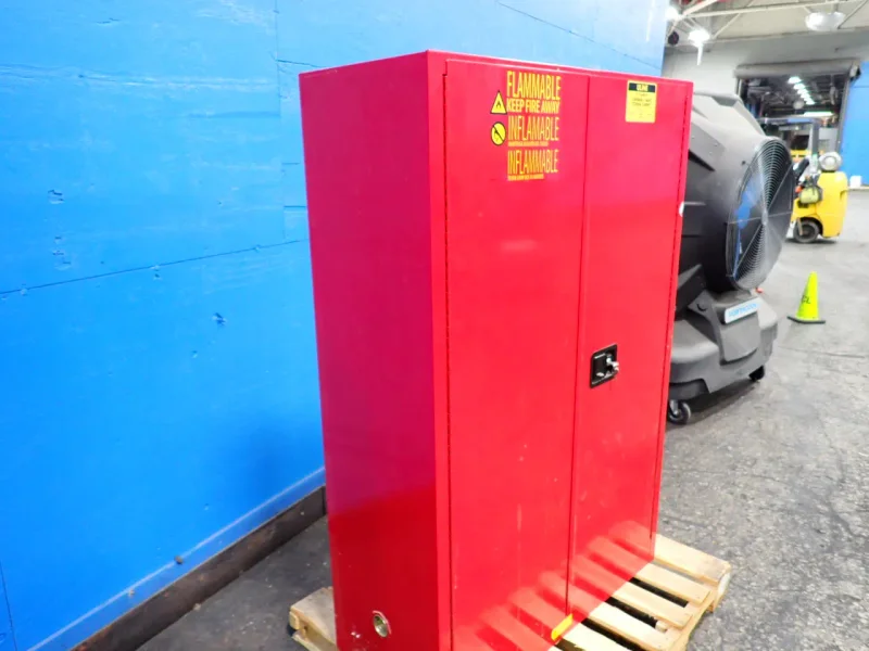 ULINE 45 GAL FLAMMABLE LIQUID STORAGE CABINET