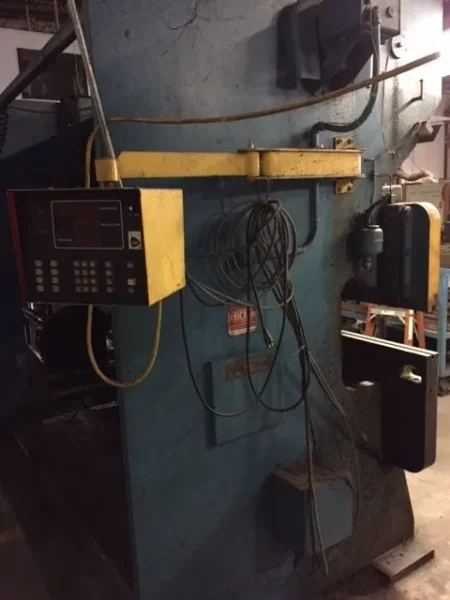 CHICAGO D&amp;K 90 TON MECH PRESS BRAKE, STOCK# 13498J