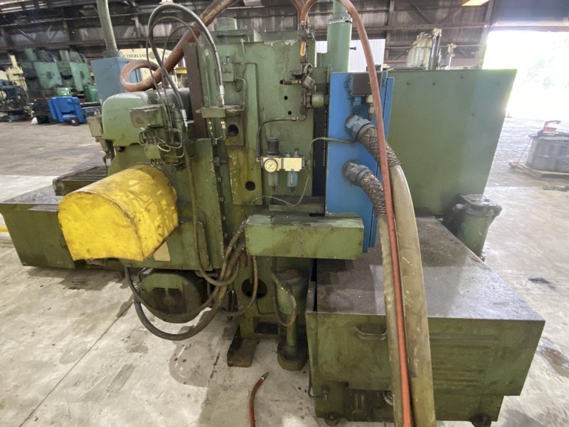 22&quot; x 84&quot; CINCINNATI HYPOWERMATIC HORIZONTAL BED-TYPE MILL / MILLING MACHINE: STOCK #20687