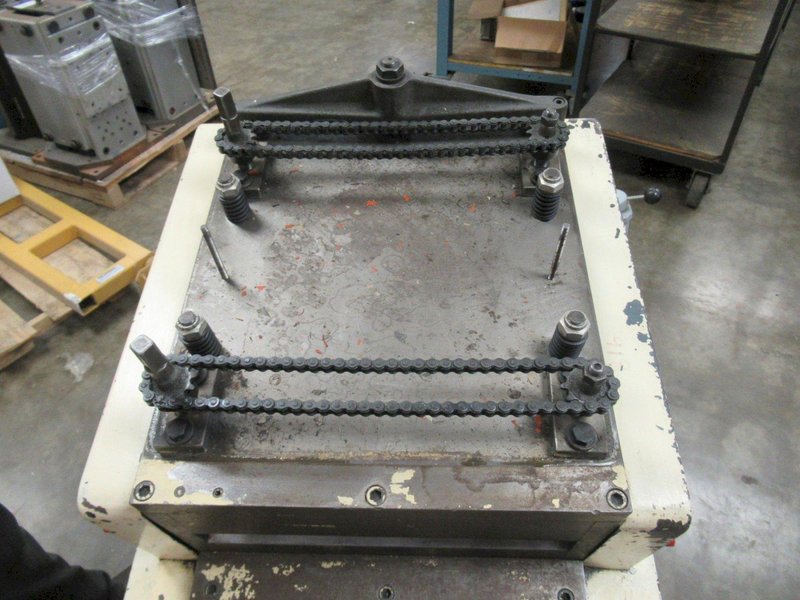 Cooper Weymouth 17-Roll Coil / Stock Straightener, 12&quot; Width Capacity