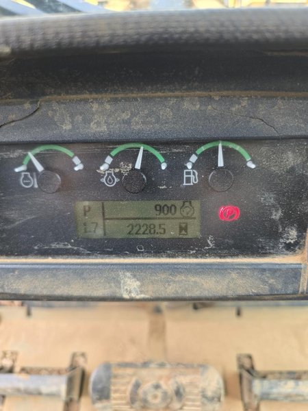 2020 John Deere 655K-Crawler Loader 1T0655KXLLF386042