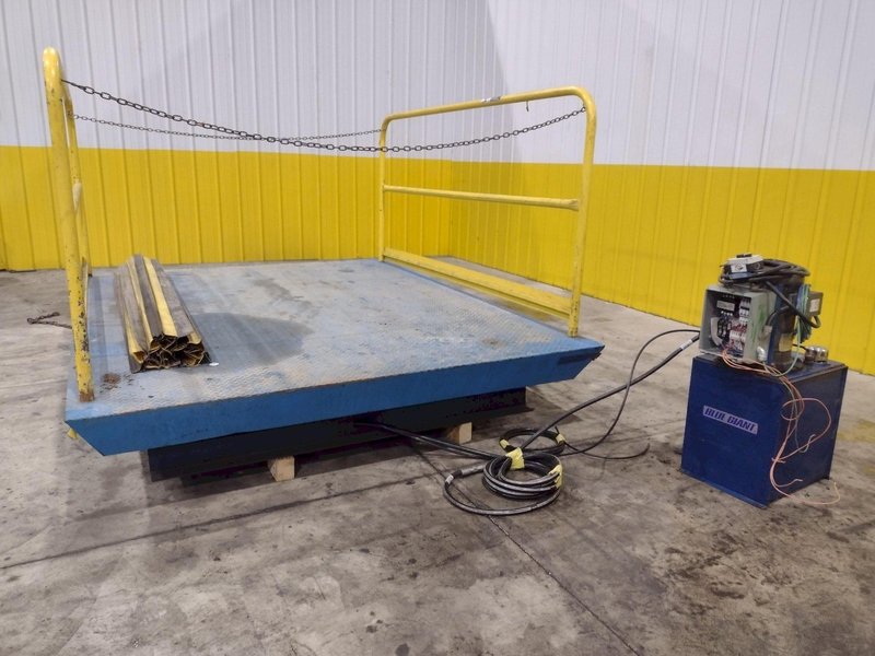 8,000 LBS X 108" X 84" BLUE GIANT MODEL #SEDPH 53-208 HYDRAULIC LIFT TABLE / ELEVATING DOCK: STOCK #22330