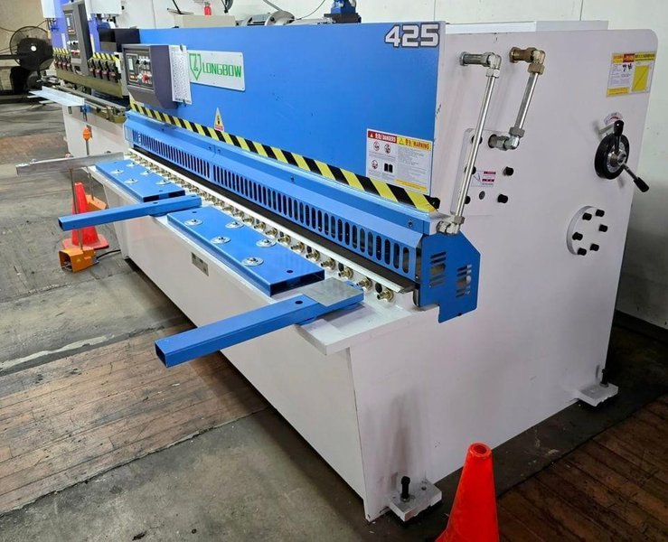 9 ga. x 8′ LongBow QC11Y Hydraulic Shear, 2023