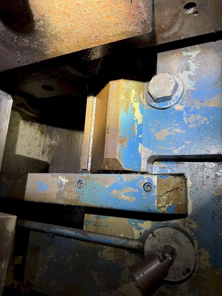 1500 TON MINSTER KNUCKLE JOINT PRESS WITH 12" STROKE. STOCK # 0328426