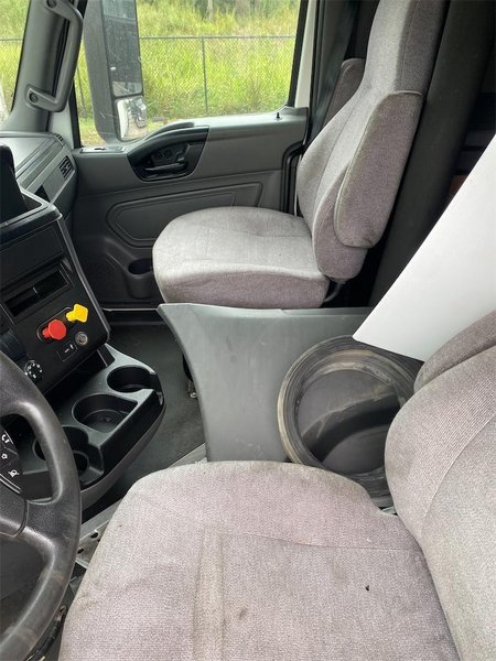 2018 International LT625 3HSDZAPR9JN532736