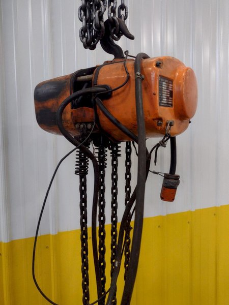 2 TON HITACHI CHAIN HOIST 110V SINGLE PHASE: STOCK #15897