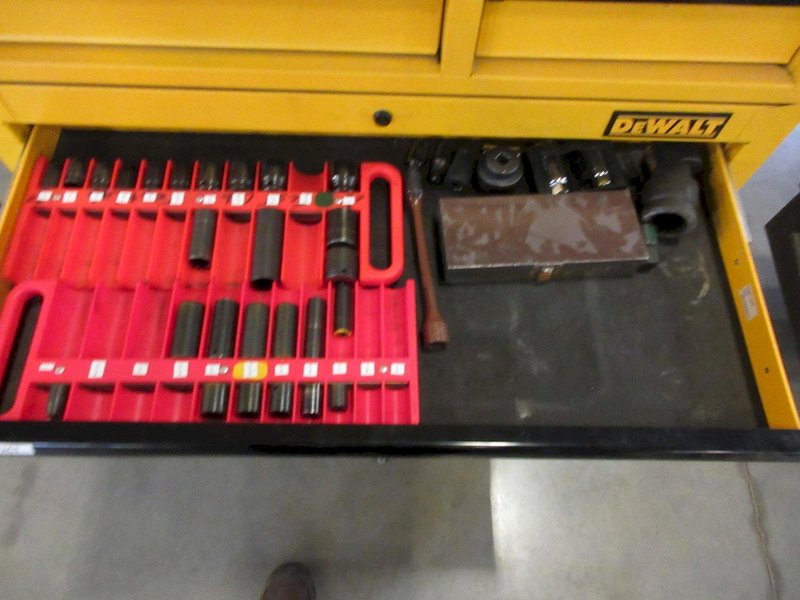 Dewalt 11-Drawer Rolling Tool Chest with Top and Bottom Units and Contents- Auction Item