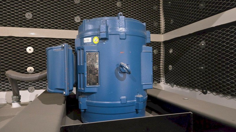 ROBOVENT FILTERED EXHAUST SYSTEM FUME EXTRACTOR USED