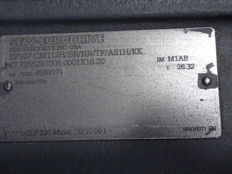 SEW EURODRIVE GEAR UNIT  -  KF107 CM112H/NR/HR/TF/AS1H/KK