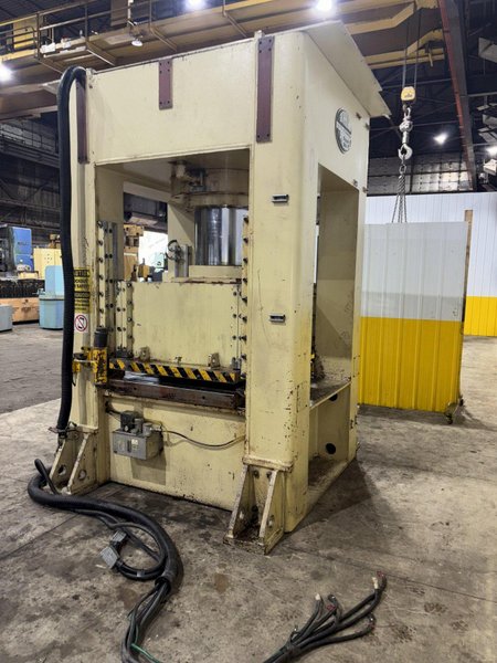 660 TON SUTHERLAND MODEL #HD1 HYDRAULIC 4 POST GUIDED RAM PRESS 15&quot; STROKE: YOBRO #24088