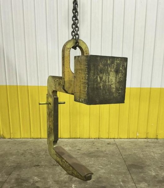 10 TON X 36" CALDWELL #82-10-36 COIL LIFT C-HOOK. STOCK # 0436126