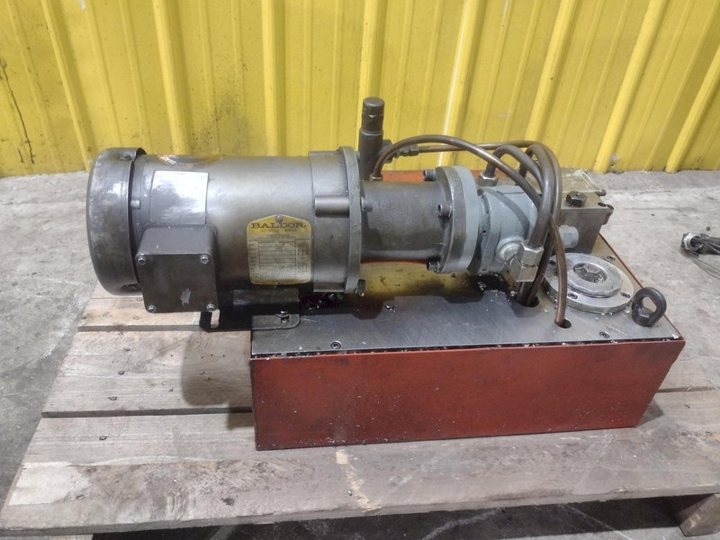 TOS MODEL #SUS-80 ENGINE LATHE : YOBRO 25404
