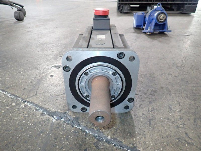 YASKAWA 1500 RPM SERVO MOTOR  -  SGMG-75A2ABC