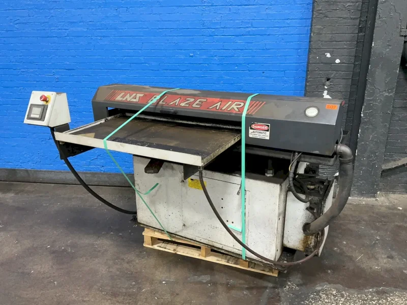 LNS 24” X 40 BAR FEEDER  -  8104