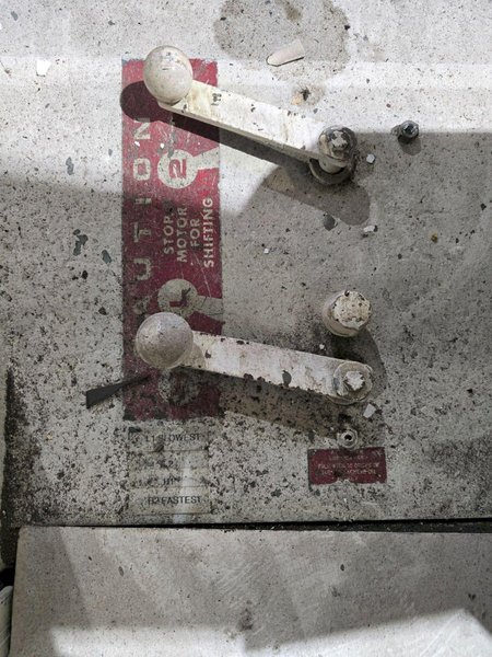 GROB 4V-24 VERTICAL BAND SAW 240V USED