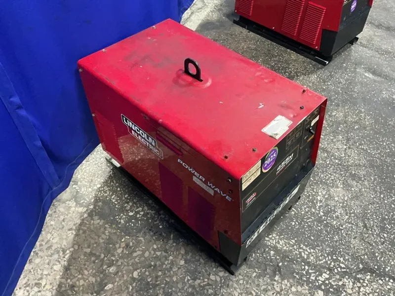 Lincoln Electric  455 Watts  Welder - Powerwave455m