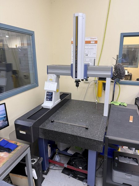 2017 Mitutoyo Crysta-Plus M574 Used CMM For Sale