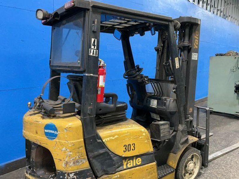 YALE 4550 LBS PROPANE FORKLIFT   -  GLC050VXNVSE088