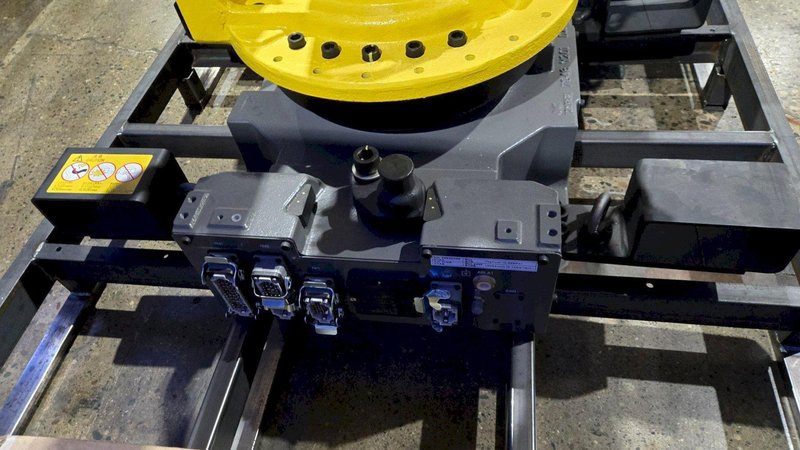 FANUC M-410iC/185 + R-30iB PLUS ROBOT AND CONTROLLER NEW