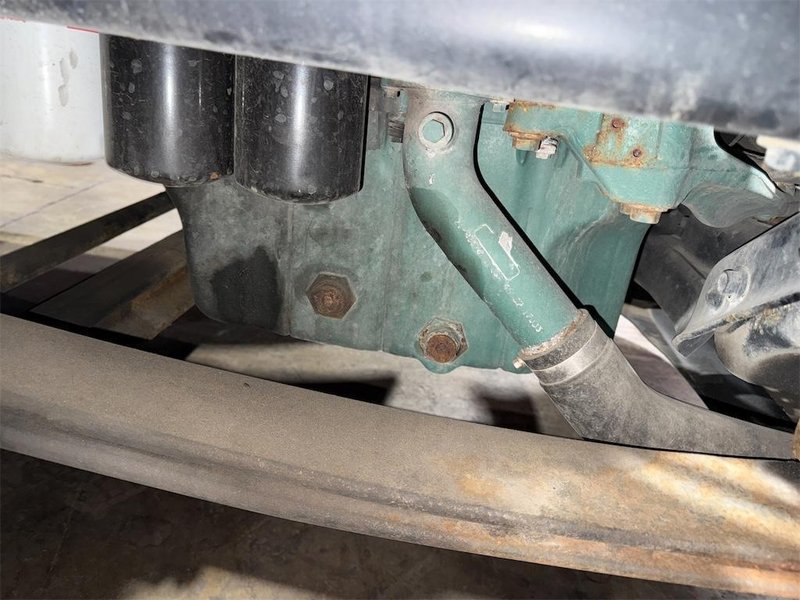 VOLVO VNL64T780 - Trucks