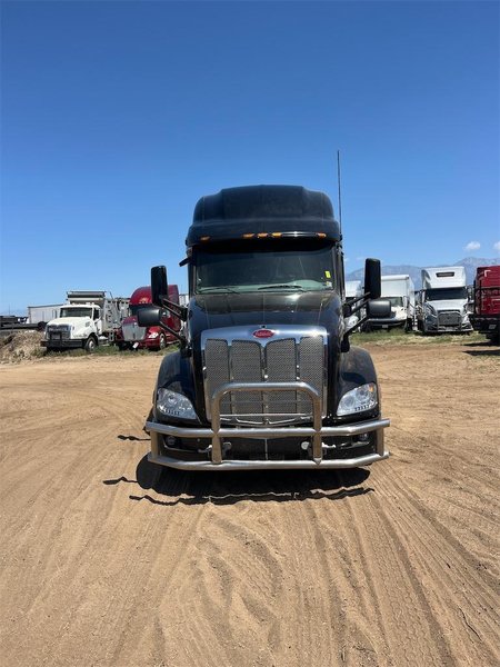 2022 Peterbilt 579 1XPBD49X4ND781737