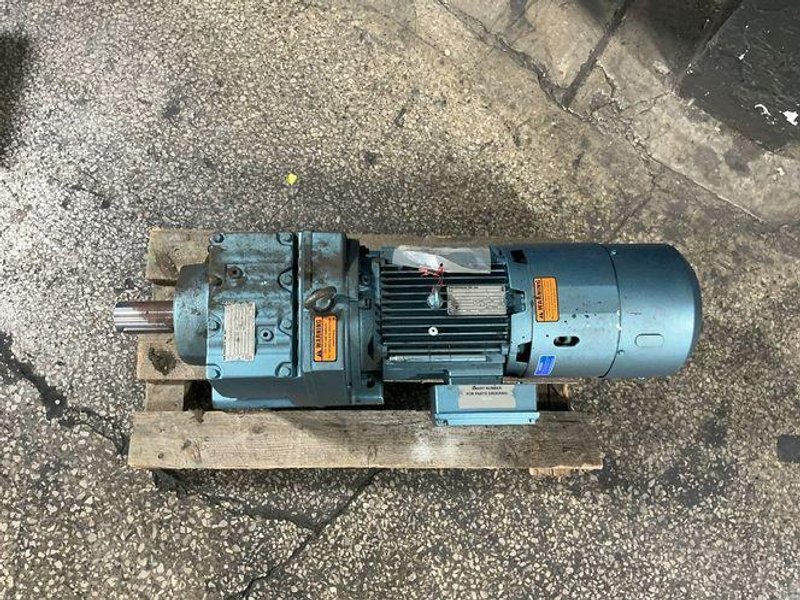 SEW-EURODRIVE 5.4 HP GEAR DRIVE