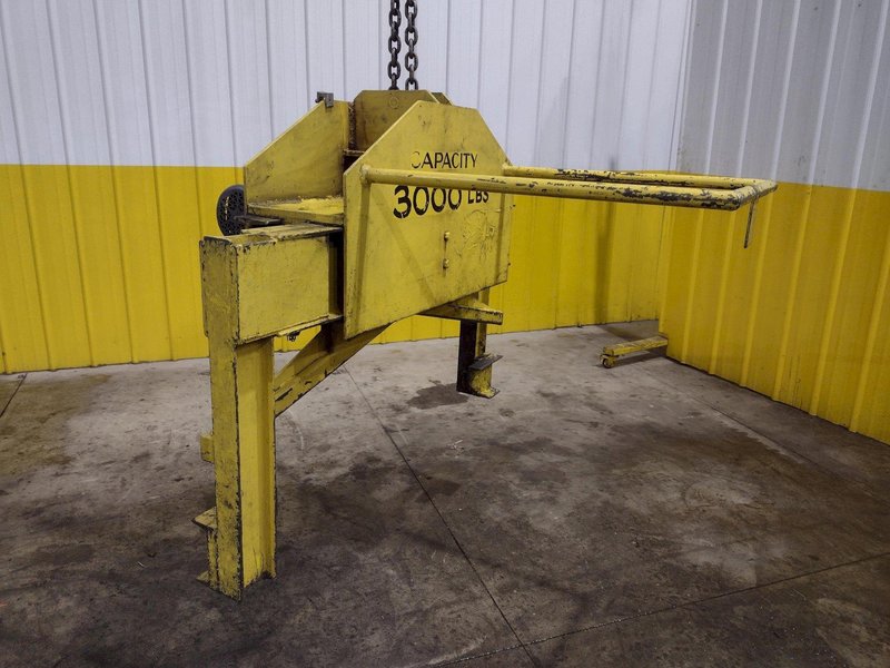 3,000 LBS CALDWELL MOTORIZED COIL GRAB LIFTER: STOCK #22717