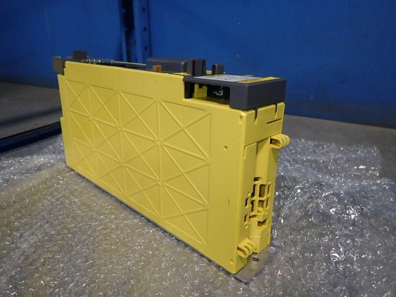 FANUC SERVO AMPLIFIER MODULE  -  A06B-6114-H302