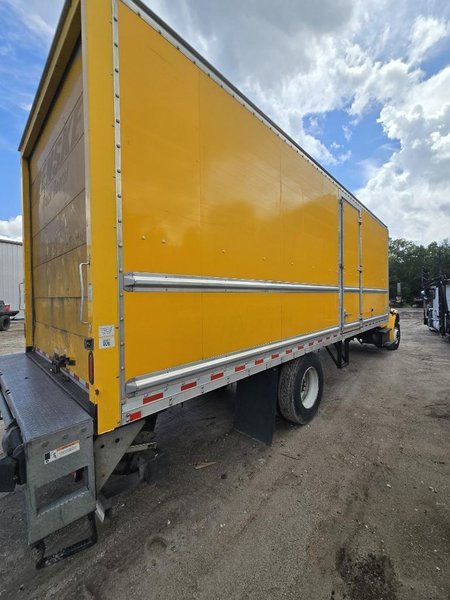 2018 Freightliner M2 1FVACWFB1JHJH4959