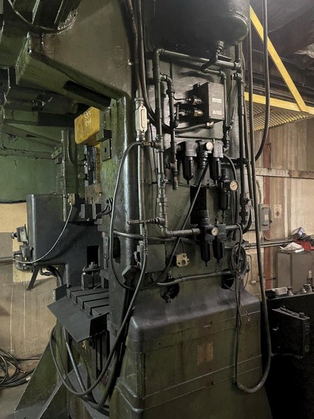 600 TON MINSTER MODEL #90-600 KNUCKLE JOINT KJ PRESS, 6" STROKE: STOCK #18998