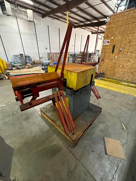 3,000 LBS MARION MANUFACTURING DOUBLE END UNCOILER: YOBRO #26062
