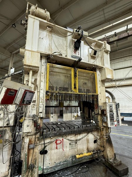 200-ton Minster E2-200-72-42 Straight Side Metal Stamping Press - Double Crank, Single Action Year 1987