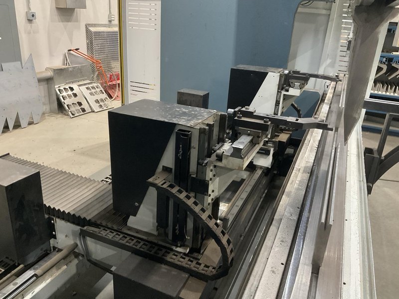 440 Ton x 13′ Durma  AD-Servo 40400 CNC Press Brake, 2022 – 6 Axis Back Gauge, CNC Crowning, Hydraulic Top &amp; Bottom Clamping