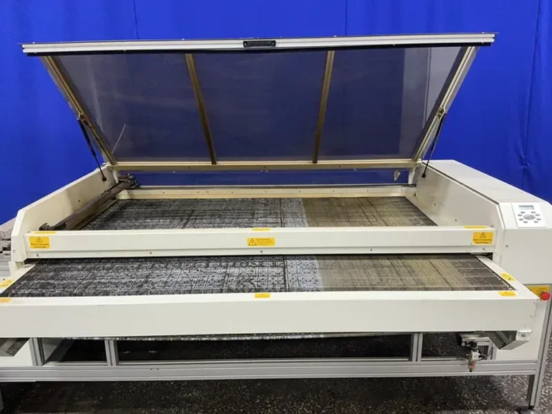 CADCAM TECHNOLOGY 65”X75” CONVEYOR BELT CONVEYOR LASER CUTTER  -  FB 1800 CONVEYOR