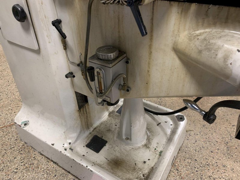 Willis Variable Speed Vertical Mill, S/N 991168S.