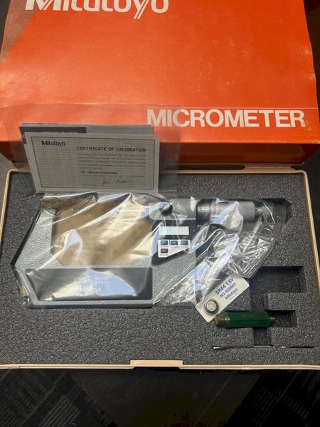 Mitutoyo Micrometer (395-713-10)