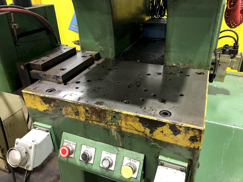 100 TON KOMATSU MAYPRESS MODEL #MKN-160 KNUCKLE JOINT FORGING PRESS: STOCK #12100