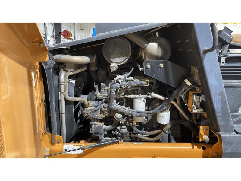 Case 588H Rough Terrain Forklift, 2015 – 8,000LB Capacity, Low Hours