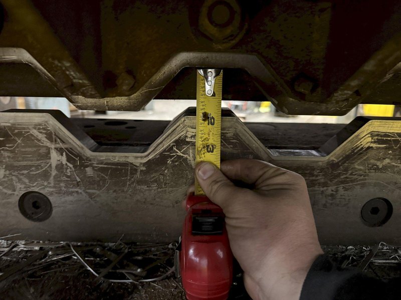 100 TON X 64" WIDE STAMCO MODEL #810-64 CUTOFF PRESS, WITH AIR CLUTCH: YOBRO #24793