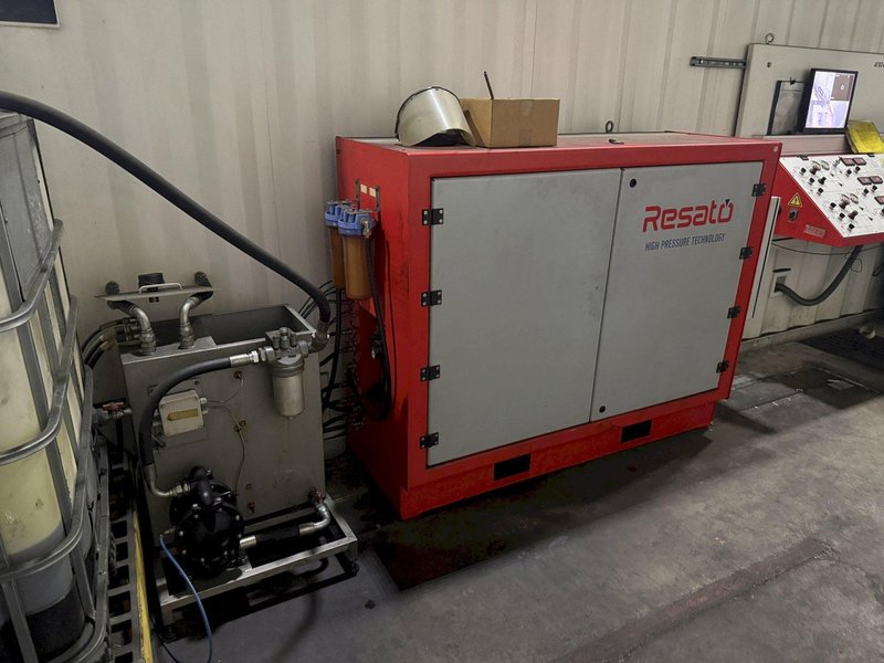 10,000 PSI x 40' RESATO CONTAINERIZED HIGH PRESSURE TEST BAY W/ 3 TON YALE HOIST SYSTEM, NEW 2015: YOBRO #25867