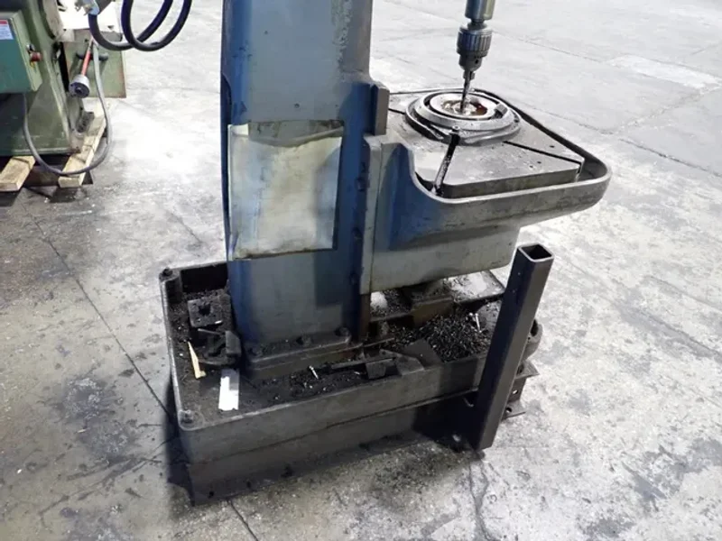 CINCINATTI BICKFORD 21" DRILL PRESS