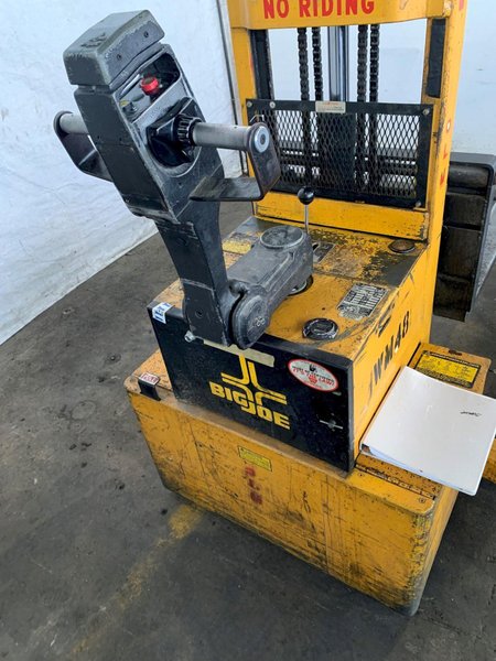 3,000 LB BIG JOE MODEL PDM 30-60 ELECTRIC WALK BEHIND FORKLIFT. STOCK # 1061023.