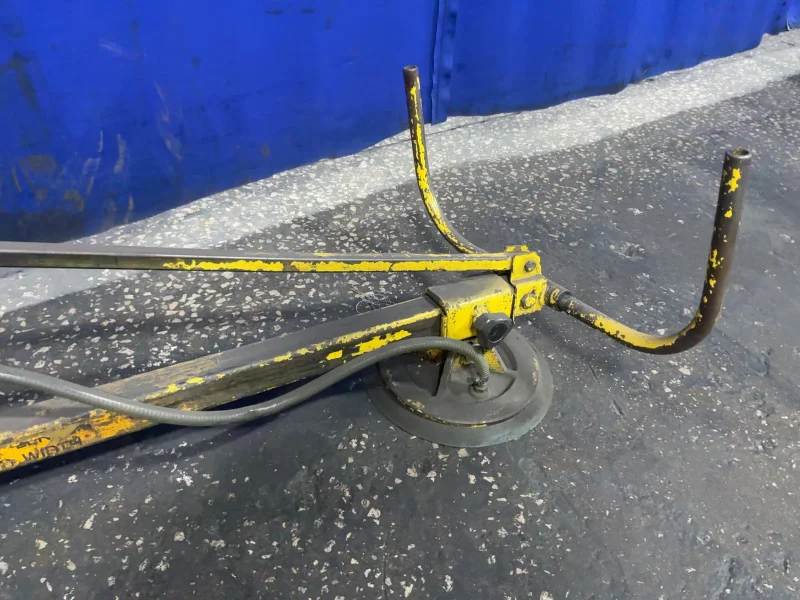 ANVER 800 LBS VACUUM SHEET LIFTER