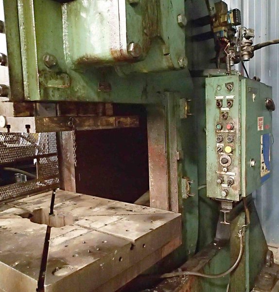150 Ton Clearing OBI Press, Model 150-P-701- Air Clutch, 6″ Stroke, 21.5″ Shut