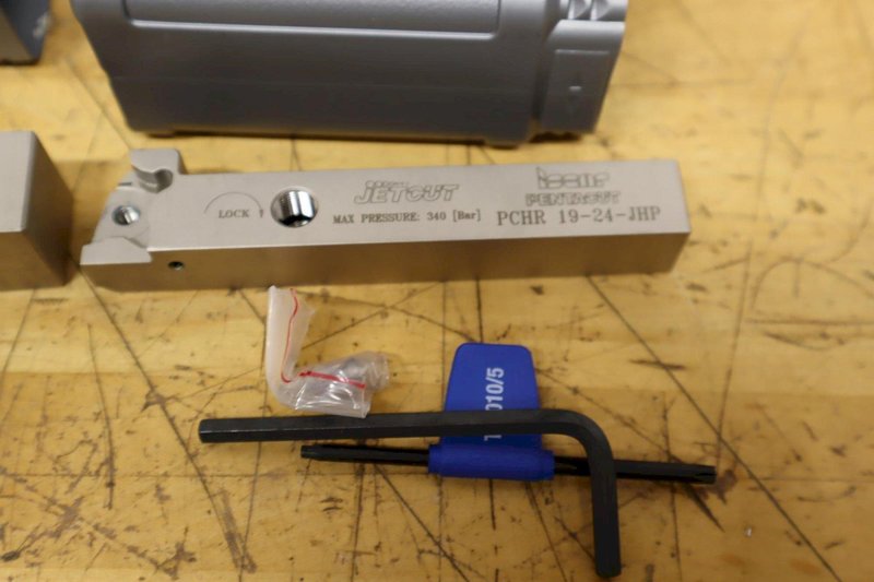 Iscar Inserted Cutting Tools, Part Off Tool Holders, .394" Diameter SumoCham Drills, ***All New In Packages***- Auction Item