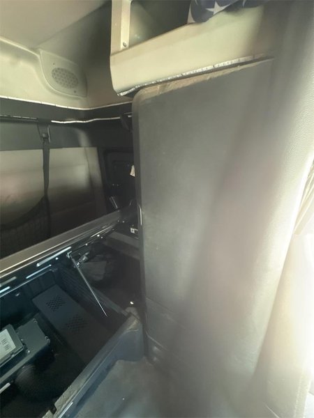 2020 Freightliner Cascadia 126 LC1675