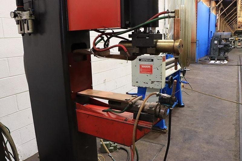 AMADA ID40-ST SPOT WELDER