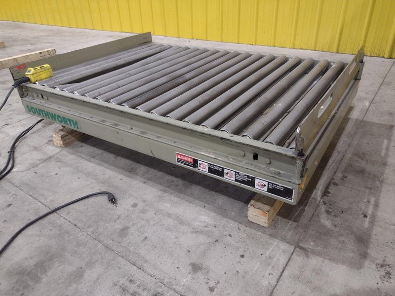 3800 LBS X 60" X 42" SOUTHWORTH MODEL #LS4-36 HYDRAULIC SCISSOR LIFT TABLE WITH ROLLER TOP, 110 VOLT: STOCK #20887